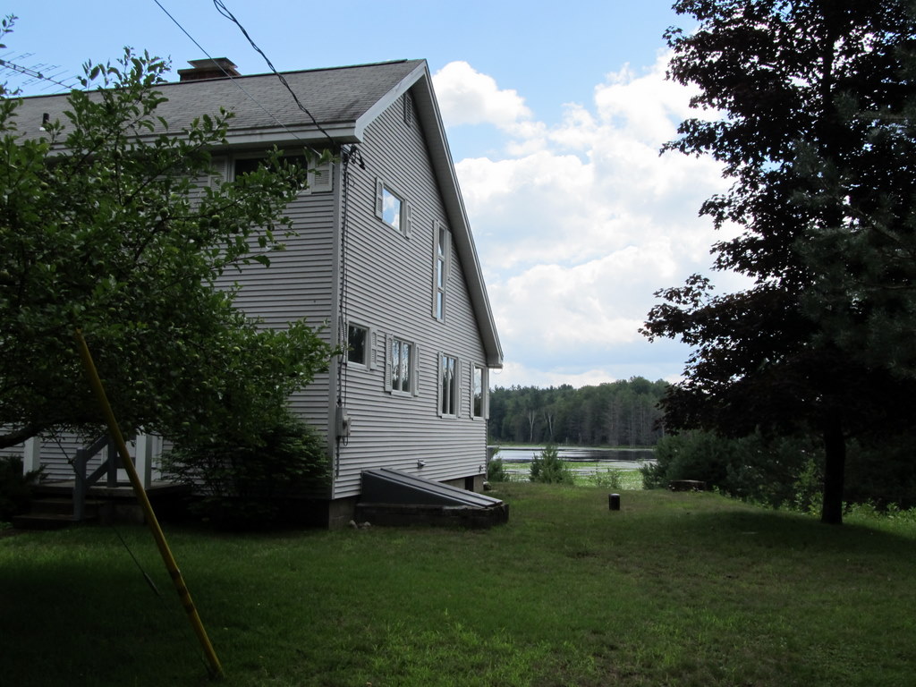 Adirondack Rental RT1014