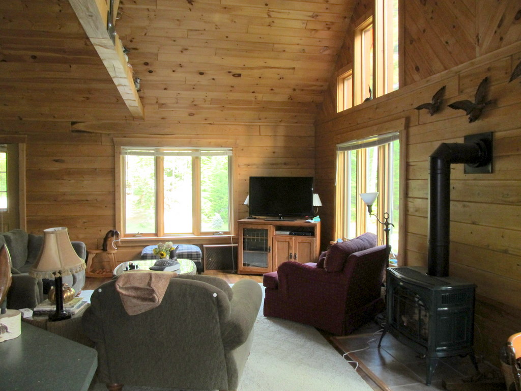 Adirondack Rental RT1016